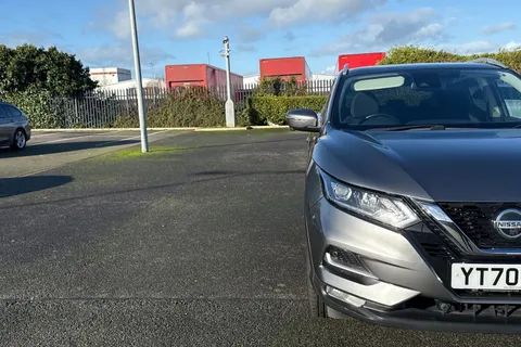 YT70HXD Nissan Qashqai 1.3 DIG-T N-Connecta DCT Auto Euro 6 (s/s) 5dr Thumbnail #26