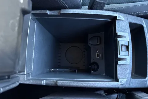 YT70HXD Nissan Qashqai 1.3 DIG-T N-Connecta DCT Auto Euro 6 (s/s) 5dr Thumbnail #55