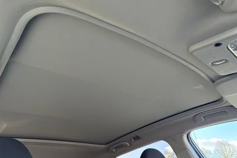 YT70HXD Nissan Qashqai 1.3 DIG-T N-Connecta DCT Auto Euro 6 (s/s) 5dr Thumbnail #60