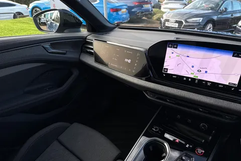 KY25EFM Audi A6 Saloon 2.0 TDI Launch Edition Plus Saloon 4dr Diesel S Tronic quattro Euro 6 (s/s) (204 ps) Thumbnail #15