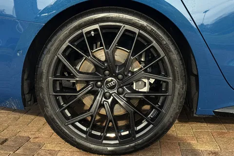 KY25EFM Audi A6 Saloon 2.0 TDI Launch Edition Plus Saloon 4dr Diesel S Tronic quattro Euro 6 (s/s) (204 ps) Thumbnail #23