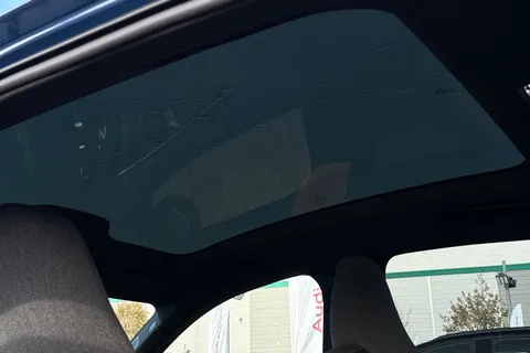 KY25EFM Audi A6 Saloon 2.0 TDI Launch Edition Plus Saloon 4dr Diesel S Tronic quattro Euro 6 (s/s) (204 ps) Thumbnail #32