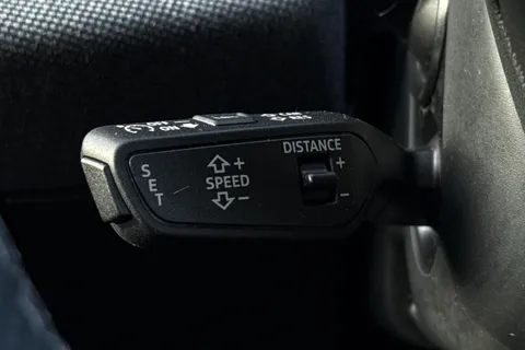 KY25EFM Audi A6 Saloon 2.0 TDI Launch Edition Plus Saloon 4dr Diesel S Tronic quattro Euro 6 (s/s) (204 ps) Thumbnail #39