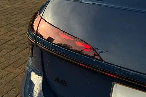 KY25EFM Audi A6 Saloon 2.0 TDI Launch Edition Plus Saloon 4dr Diesel S Tronic quattro Euro 6 (s/s) (204 ps) Thumbnail #49