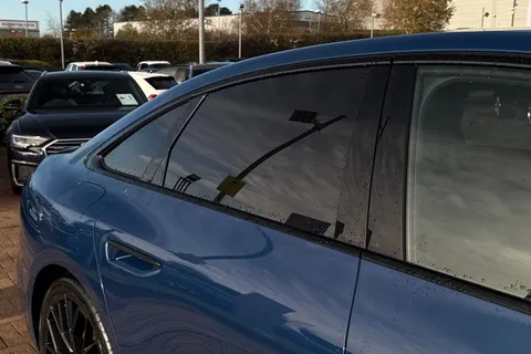 KY25EFM Audi A6 Saloon 2.0 TDI Launch Edition Plus Saloon 4dr Diesel S Tronic quattro Euro 6 (s/s) (204 ps) Thumbnail #50