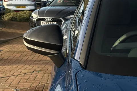 KY25EFM Audi A6 Saloon 2.0 TDI Launch Edition Plus Saloon 4dr Diesel S Tronic quattro Euro 6 (s/s) (204 ps) Thumbnail #52