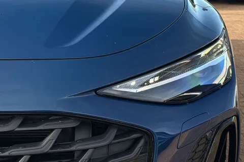 KY25EFM Audi A6 Saloon 2.0 TDI Launch Edition Plus Saloon 4dr Diesel S Tronic quattro Euro 6 (s/s) (204 ps) Thumbnail #53