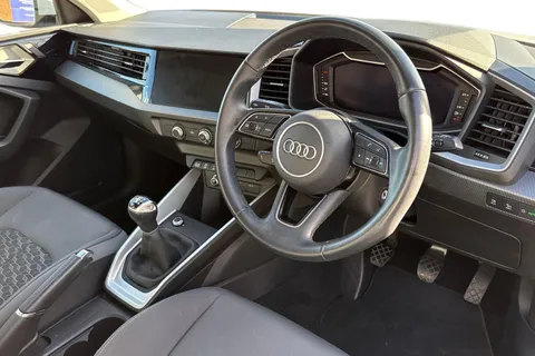 PJ72BRV Audi A1 1.0 TFSI 30 Sport Sportback Euro 6 (s/s) 5dr Thumbnail #15