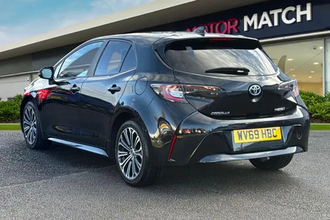 WV69HBC Toyota Corolla 1.8 VVT-h Design CVT Euro 6 (s/s) 5dr Thumbnail #3