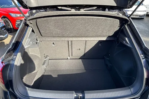 KP25YOE Volkswagen T-Roc 1.5 TSI R-Line 5dr DSG | Heated Seats | App Connect Thumbnail #8