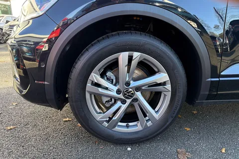 KP25YOE Volkswagen T-Roc 1.5 TSI R-Line 5dr DSG | Heated Seats | App Connect Thumbnail #14