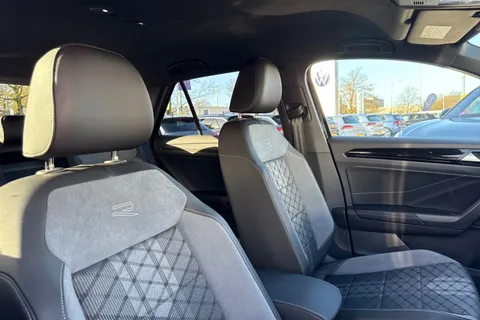 KP25YOE Volkswagen T-Roc 1.5 TSI R-Line 5dr DSG | Heated Seats | App Connect Thumbnail #25