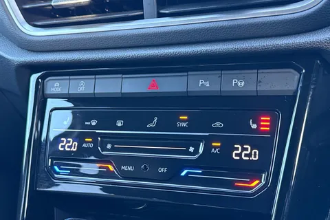 KP25YOE Volkswagen T-Roc 1.5 TSI R-Line 5dr DSG | Heated Seats | App Connect Thumbnail #34