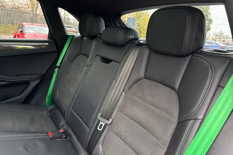 PO72EUK Porsche Macan 2.9T V6 GTS SUV 5dr Petrol PDK 4WD Euro 6 (s/s) (440 ps) Thumbnail #19