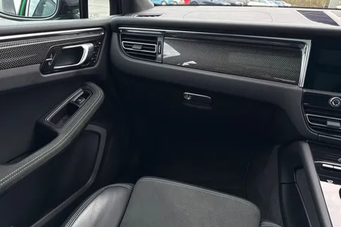 PO72EUK Porsche Macan 2.9T V6 GTS SUV 5dr Petrol PDK 4WD Euro 6 (s/s) (440 ps) Thumbnail #20