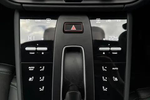 PO72EUK Porsche Macan 2.9T V6 GTS SUV 5dr Petrol PDK 4WD Euro 6 (s/s) (440 ps) Thumbnail #22