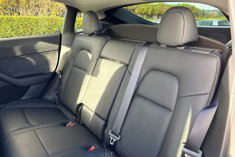 LD73KBW Tesla Model Y (Dual Motor) Long Range Auto 4WDE 5dr Thumbnail #20