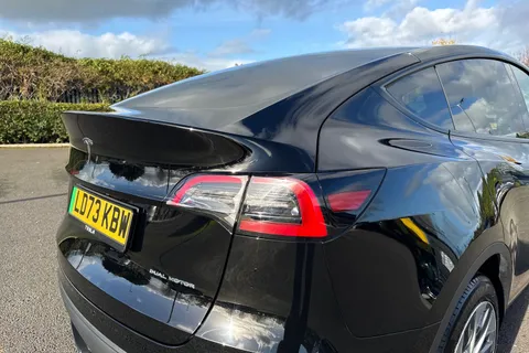 LD73KBW Tesla Model Y (Dual Motor) Long Range Auto 4WDE 5dr Thumbnail #34