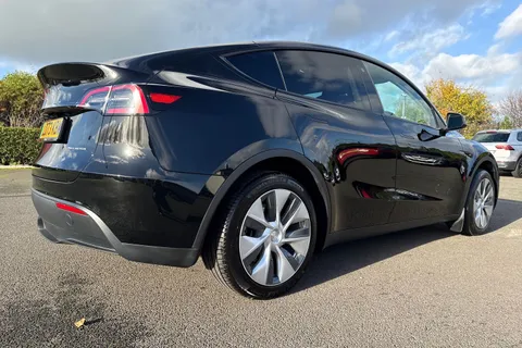 LD73KBW Tesla Model Y (Dual Motor) Long Range Auto 4WDE 5dr Thumbnail #36