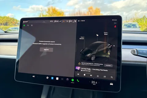 LD73KBW Tesla Model Y (Dual Motor) Long Range Auto 4WDE 5dr Thumbnail #48