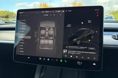 LD73KBW Tesla Model Y (Dual Motor) Long Range Auto 4WDE 5dr Thumbnail #56