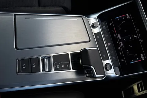 23 of 46 for Audi A6 Saloon S line 40 TFSI 204 PS S tronic