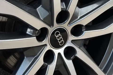 30 of 46 for Audi A6 Saloon S line 40 TFSI 204 PS S tronic