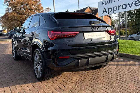 KO74DXV Audi Q3 Black Edition 35 TFSI  150 PS S tronic Thumbnail #9