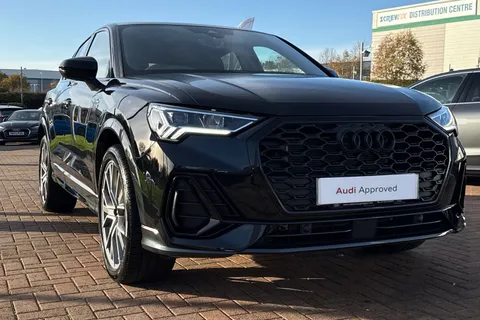 KO74DXV Audi Q3 Black Edition 35 TFSI  150 PS S tronic Thumbnail #10