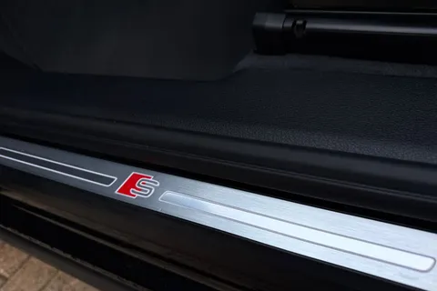 KO74DXV Audi Q3 Black Edition 35 TFSI  150 PS S tronic Thumbnail #34