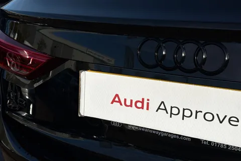 KO74DXV Audi Q3 Black Edition 35 TFSI  150 PS S tronic Thumbnail #38