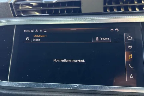 KO74DXV Audi Q3 Black Edition 35 TFSI  150 PS S tronic Thumbnail #55