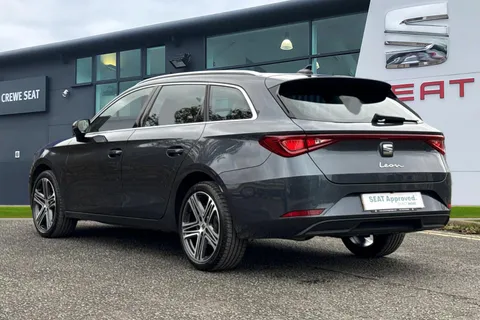 2 of 42 for SEAT Leon 1.5 eTSI MHEV XCELLENCE Lux DSG Euro 6 (s/s) 5dr