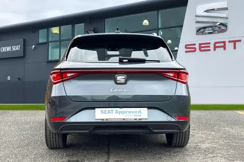 4 of 42 for SEAT Leon 1.5 eTSI MHEV XCELLENCE Lux DSG Euro 6 (s/s) 5dr