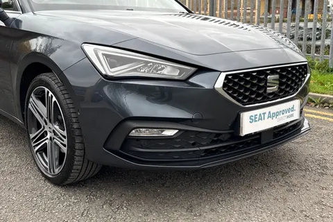 9 of 42 for SEAT Leon 1.5 eTSI MHEV XCELLENCE Lux DSG Euro 6 (s/s) 5dr