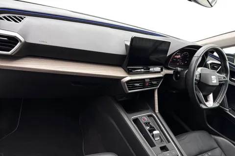 15 of 42 for SEAT Leon 1.5 eTSI MHEV XCELLENCE Lux DSG Euro 6 (s/s) 5dr