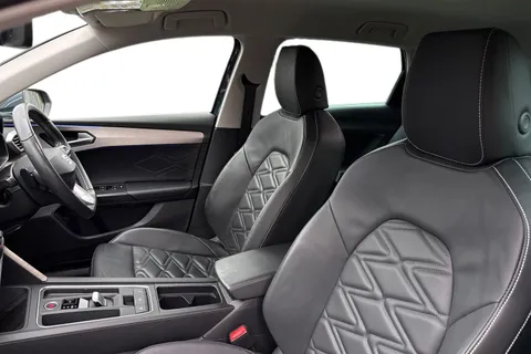 16 of 42 for SEAT Leon 1.5 eTSI MHEV XCELLENCE Lux DSG Euro 6 (s/s) 5dr