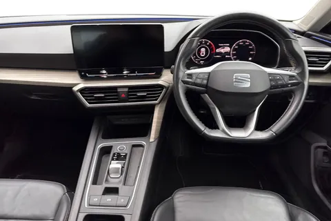 18 of 42 for SEAT Leon 1.5 eTSI MHEV XCELLENCE Lux DSG Euro 6 (s/s) 5dr