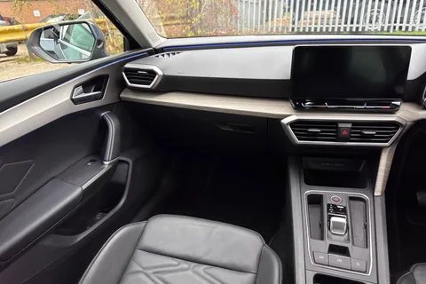 20 of 42 for SEAT Leon 1.5 eTSI MHEV XCELLENCE Lux DSG Euro 6 (s/s) 5dr