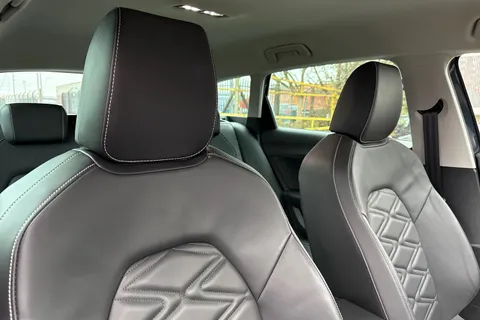 24 of 42 for SEAT Leon 1.5 eTSI MHEV XCELLENCE Lux DSG Euro 6 (s/s) 5dr