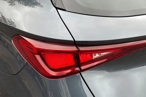 28 of 42 for SEAT Leon 1.5 eTSI MHEV XCELLENCE Lux DSG Euro 6 (s/s) 5dr