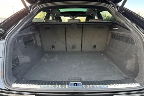  Audi RS Q8 4.0 TFSI V8 Performance Carbon Vorsprung Tiptronic quattro Euro 6 (s/s) 5dr Thumbnail #7