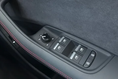  Audi RS Q8 4.0 TFSI V8 Performance Carbon Vorsprung Tiptronic quattro Euro 6 (s/s) 5dr Thumbnail #21