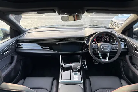  Audi RS Q8 4.0 TFSI V8 Performance Carbon Vorsprung Tiptronic quattro Euro 6 (s/s) 5dr Thumbnail #36