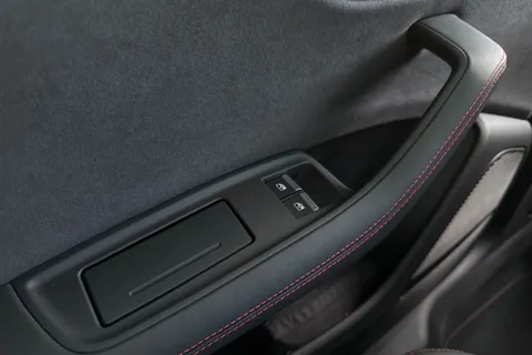  Audi RS Q8 4.0 TFSI V8 Performance Carbon Vorsprung Tiptronic quattro Euro 6 (s/s) 5dr Thumbnail #37