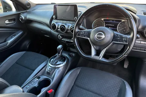 FH72VUU Nissan Juke 1.6 N-Connecta Auto Euro 6 5dr Thumbnail #19