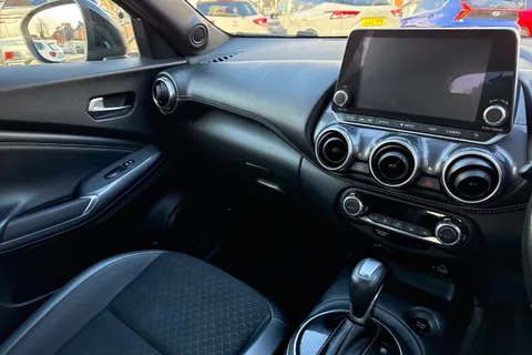 FH72VUU Nissan Juke 1.6 N-Connecta Auto Euro 6 5dr Thumbnail #21
