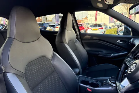 FH72VUU Nissan Juke 1.6 N-Connecta Auto Euro 6 5dr Thumbnail #25