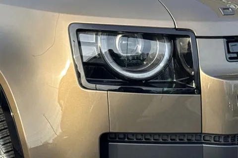 Land Rover Defender 110 3.0 D250 MHEV X-Dynamic HSE Auto 4WD Euro 6 (s/s) 5dr Thumbnail #28