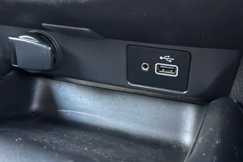 FH72VUU Nissan Juke 1.6 N-Connecta Auto Euro 6 5dr Thumbnail #43